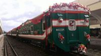 kereta-penumpang-produksi-pt-inka-persero-yang-diluncurkan-di-_160626184705-813
